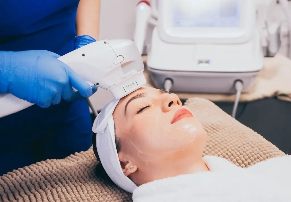 HIFU facial