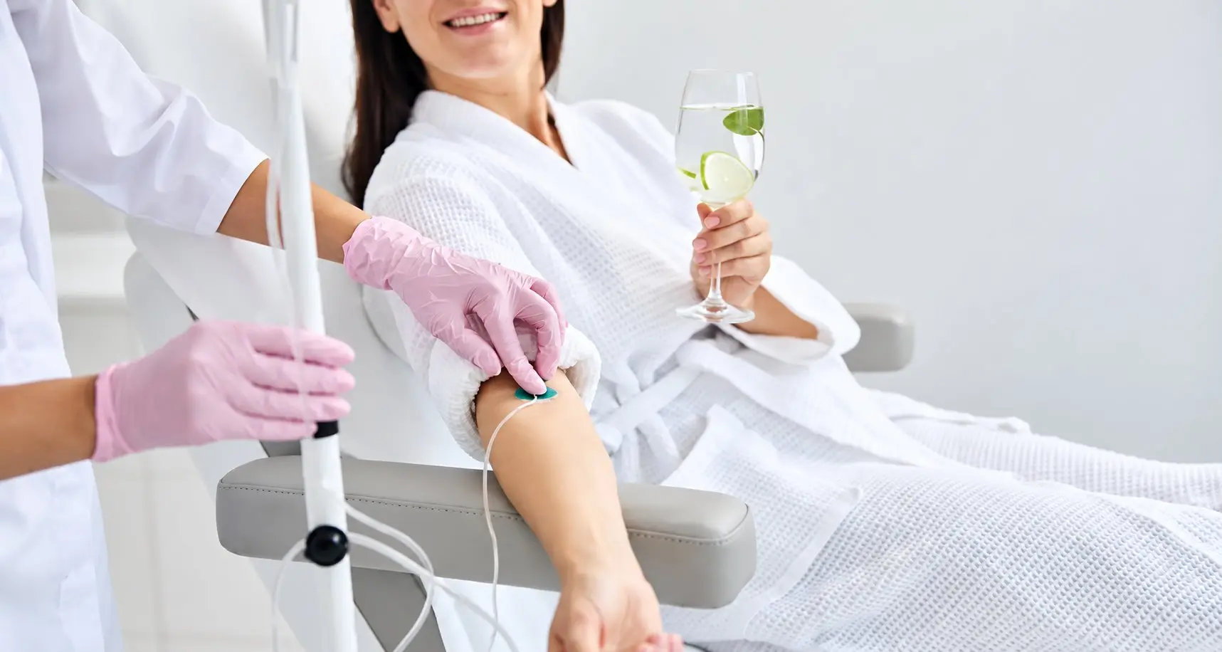 Sueroterapia en Zenova Medic, Chiclayo